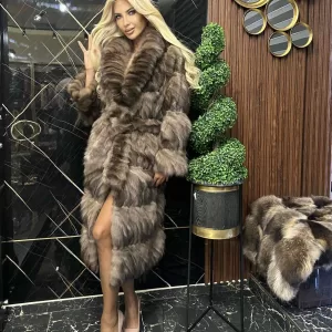 Luxurious Sable Fur Coat - The Pinnacle of Sophistication